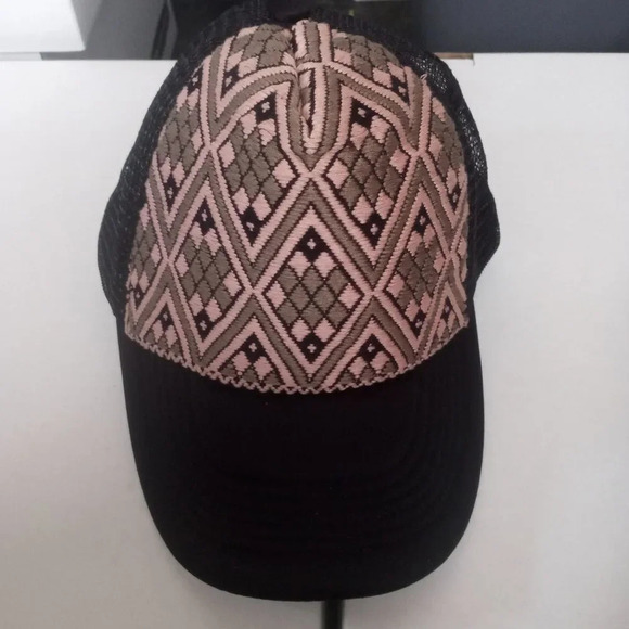 :New  embroidery cap one size ( box EA ) - Picture 1 of 3